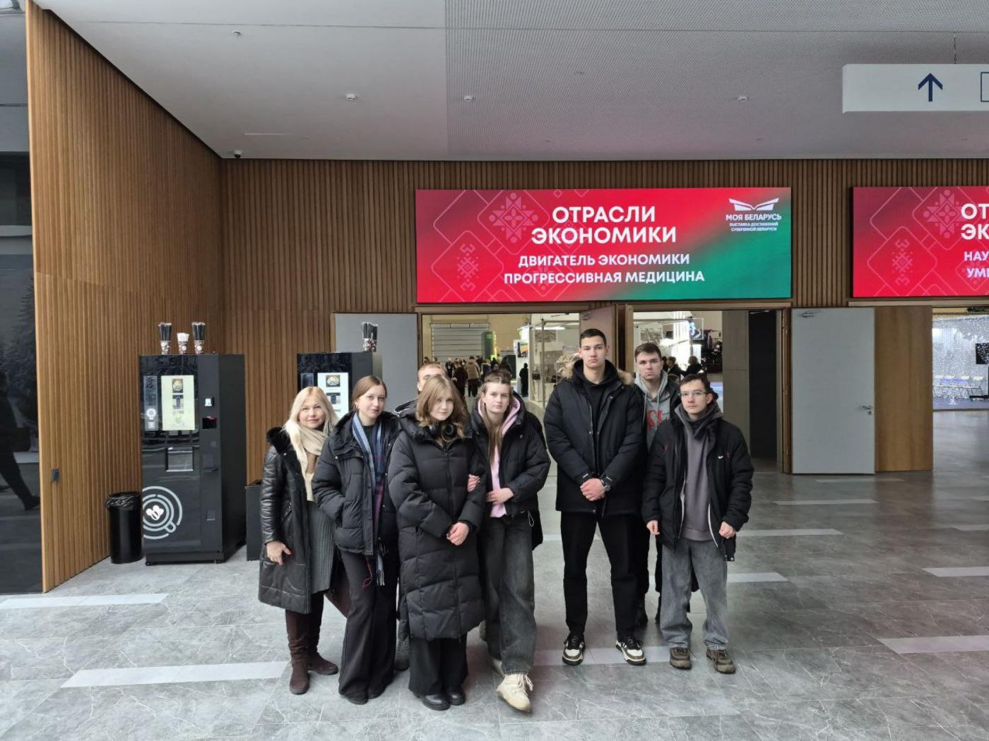 Скафандр космонавта, генератор будущей профессии. Что еще заинтересовало студентов ПСФ на выставке «Моя Беларусь»